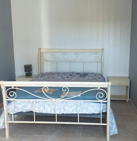 Au Petit Coin De Paradis Affittacamere *